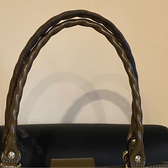 Patricia Nash Olive Green & Gold Embossed Leather Shoulder Bag - Picture 4 of 15